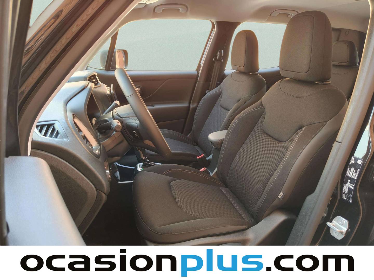 Foto asientos delanteros Jeep Renegade Jeep Renegade 1.5 MHEV eHybrid Summit eAWD AT (130 CV)