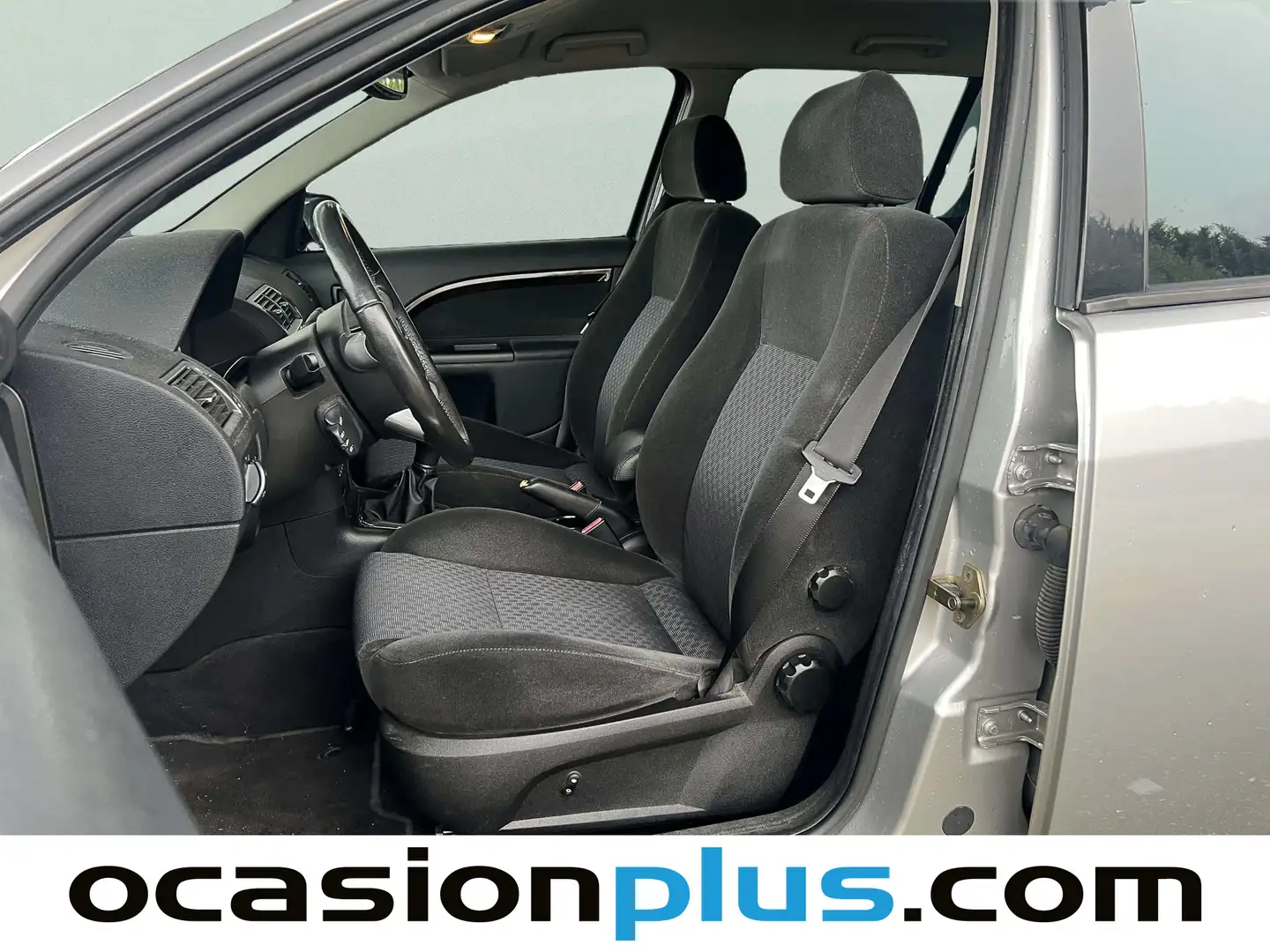 Foto Ford Mondeo Ford Mondeo 2.0i 16v Ghia (145 CV)