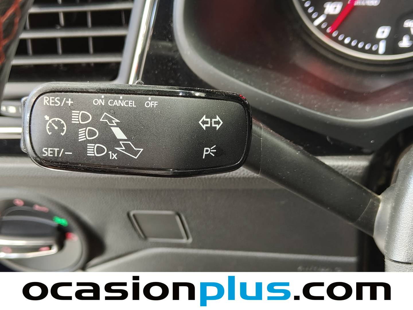 Foto Seat León SEAT Leon ST ST 2.0 TDI S&S FR Plus DSG (150 CV)