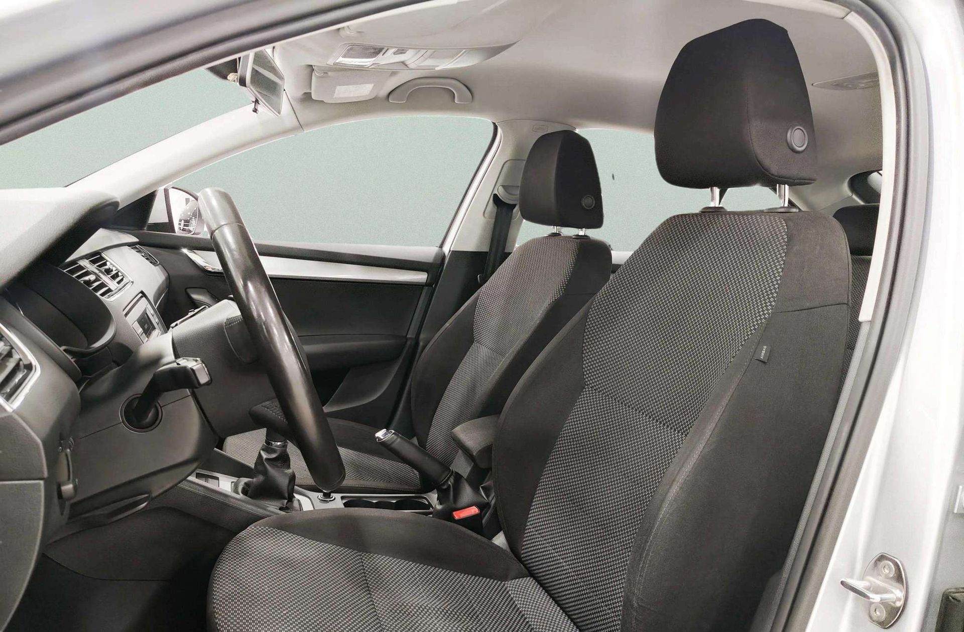 Škoda Octavia 2.0 TDI CR Ambition - foto 9