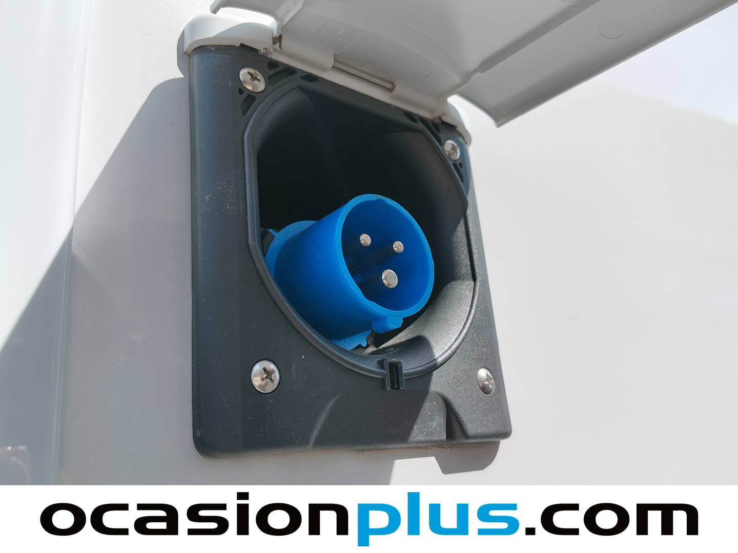 Benimar Tessoro 496 Benimar Tessoro 496 Limited (165 CV) 5 Plazas km 0