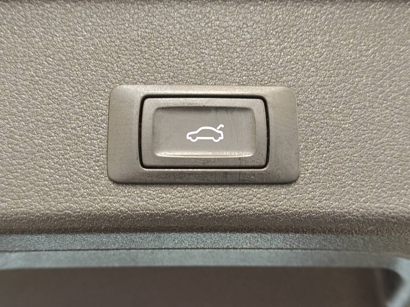 Foto Audi A4 Audi A4 Avant Black line edition 2.0 TDI (150 CV) S tronic