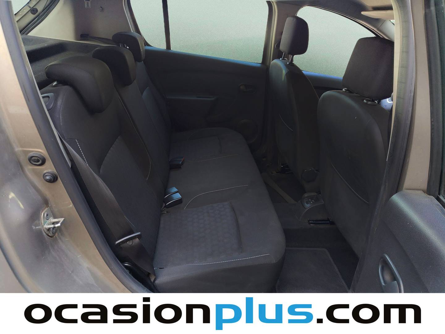 Foto Dacia Sandero Dacia Sandero Laureate dCi (90 CV) siete plazas