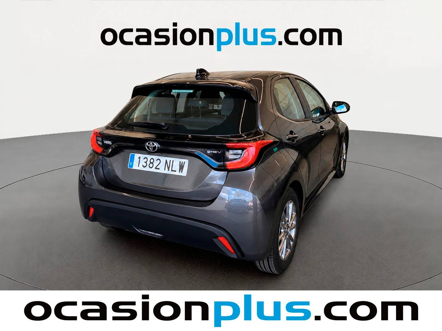 Foto trasera Toyota Yaris Toyota Yaris 120H Active Plus (116 CV) derecha