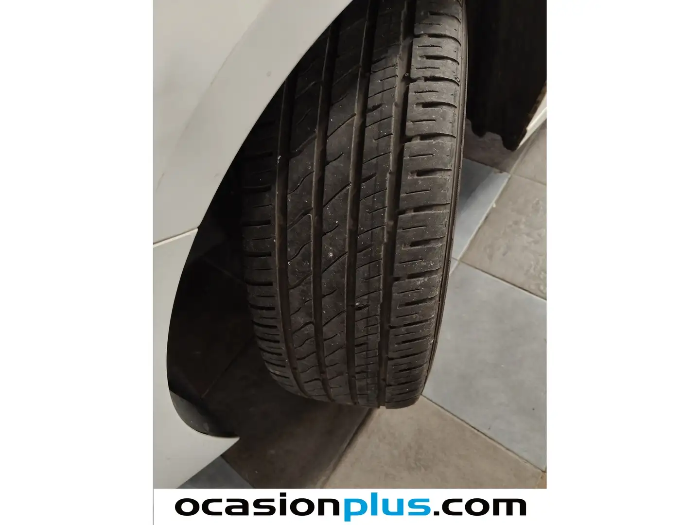 Foto Peugeot 208 Peugeot 208 PureTech 100 Allure (100 CV)