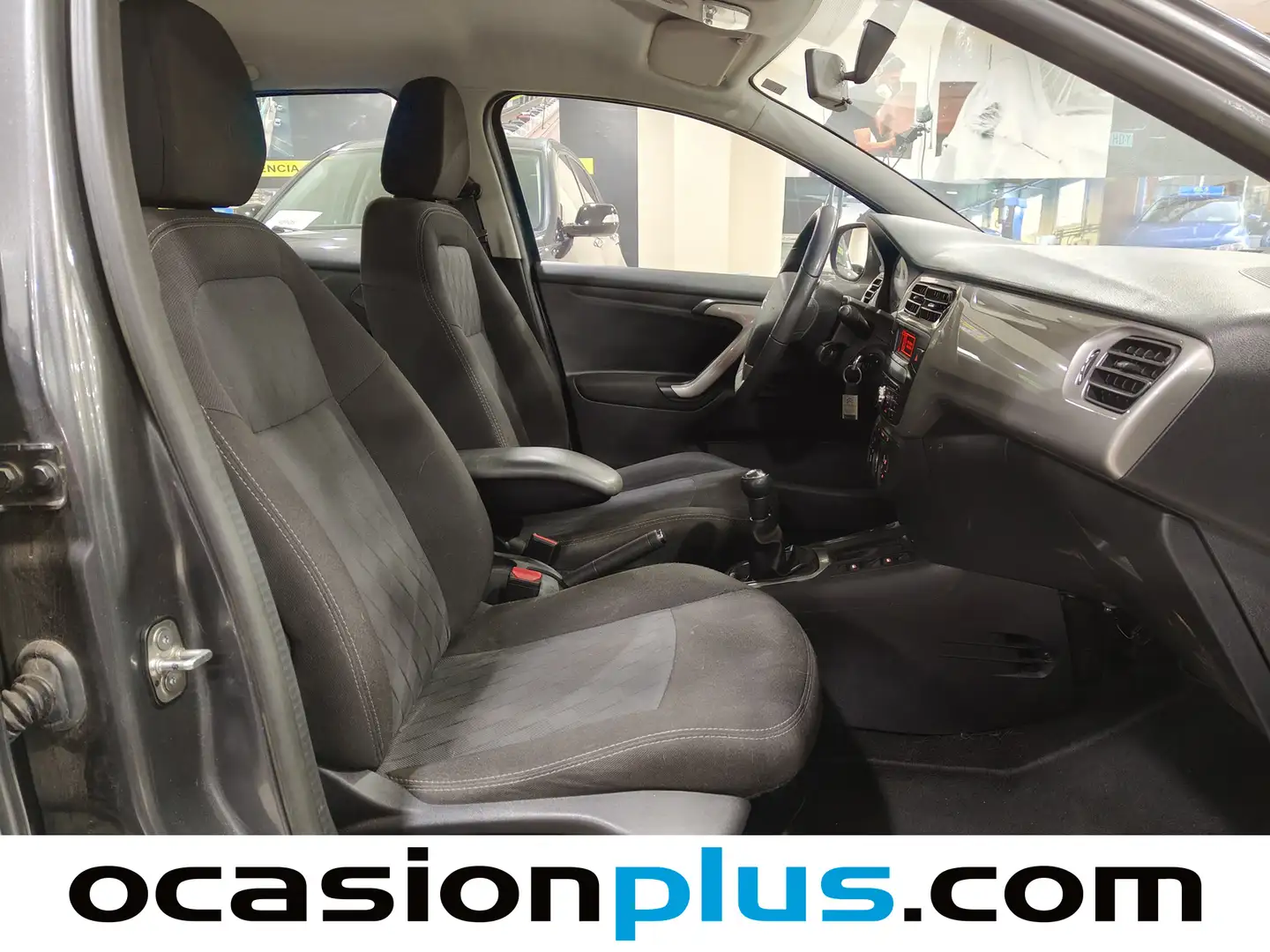 Foto Citroën C-Elysée Citroen C-Elysee BlueHDi 100 Exclusive (100 CV)