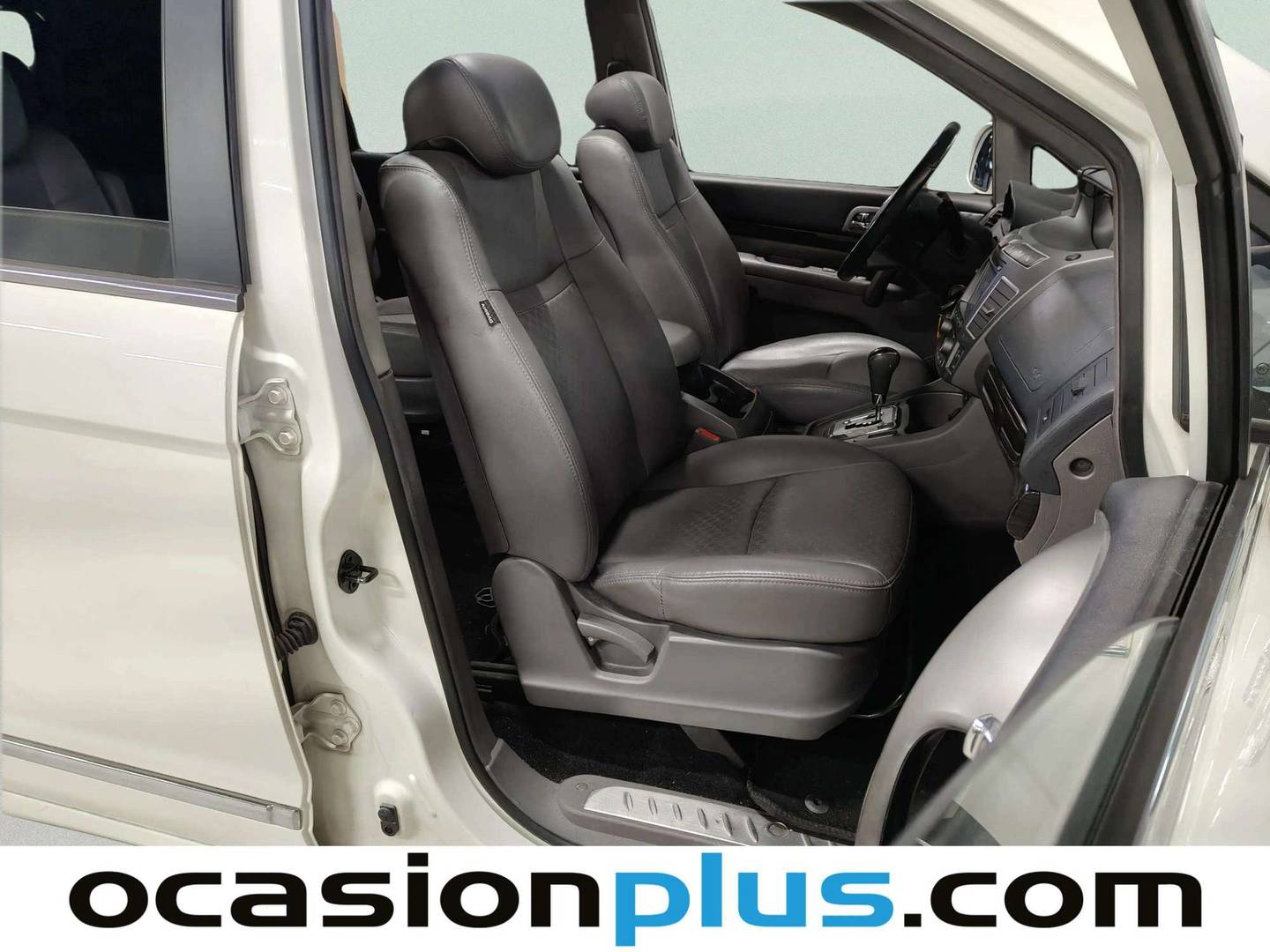 Foto SsangYong Rodius Ssangyong Rodius D22T Limited 4X4 Aut. (178 CV) 7 Plazas