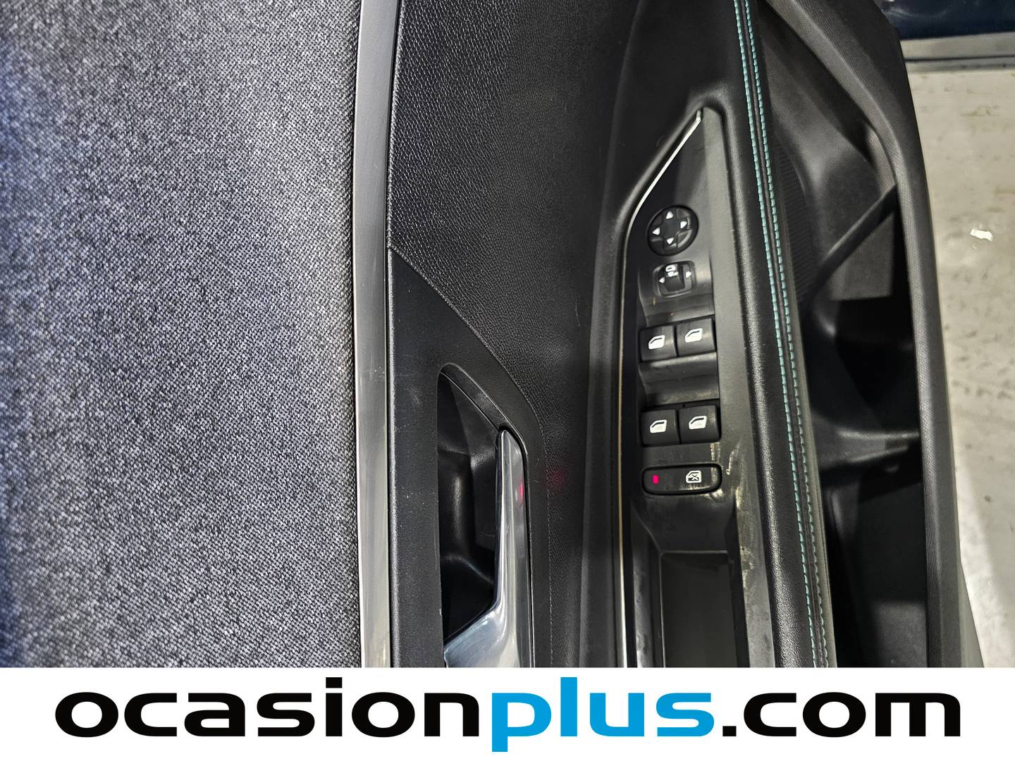 Foto Peugeot 5008 Peugeot 5008 PureTech 130 S&S Allure Pack EAT8 (130 CV) 7 PLAZAS