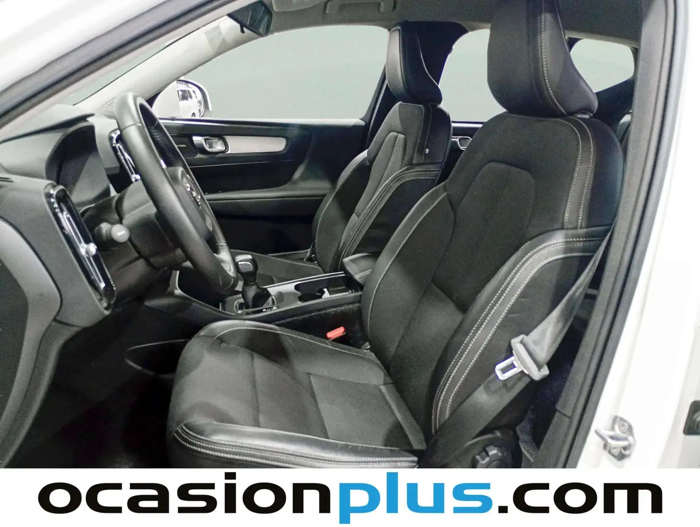 Foto Volvo XC40 Volvo XC40 T3 Momentum (156 CV)