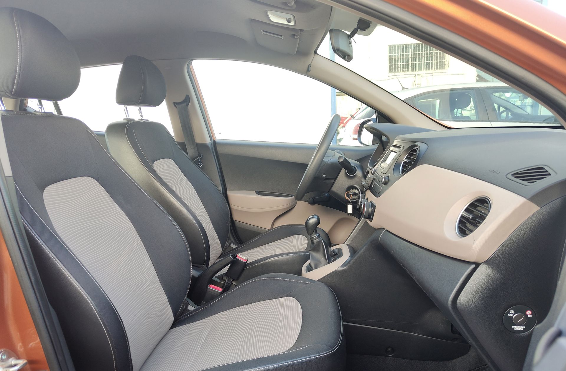 Hyundai i10 1.0 Tecno Blue - foto 12