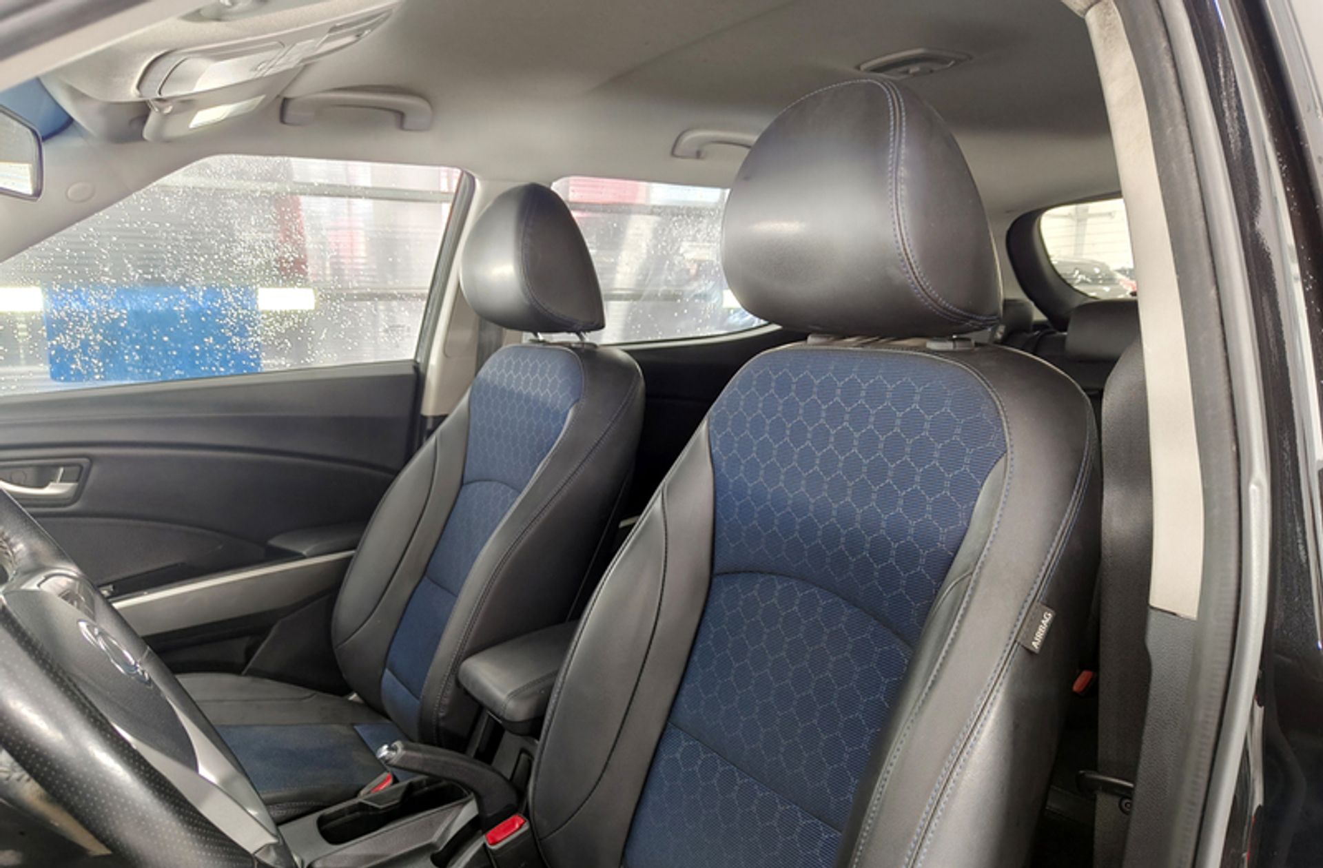 SsangYong Tivoli G16 Limited 4x2 - foto 6