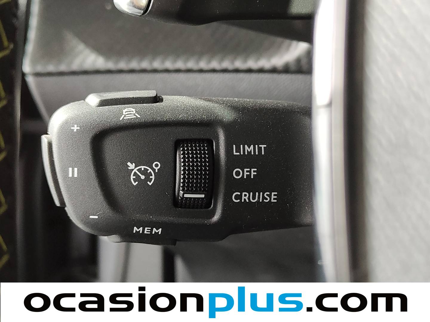 Foto Peugeot 2008 Peugeot 2008 BlueHDi 110 Allure Pack (110 CV)