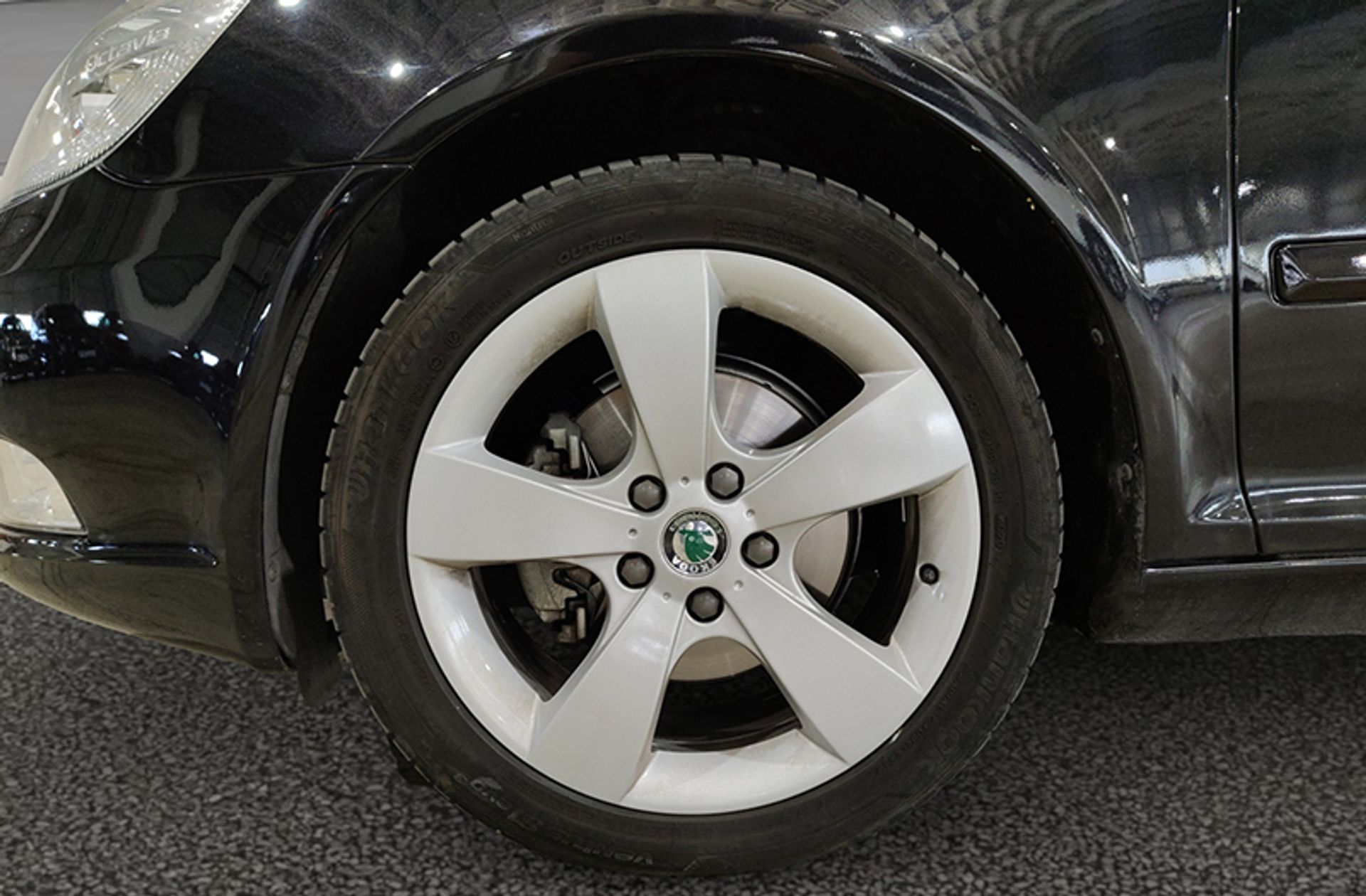 Škoda Octavia 1.8 TSI Executive - foto 28