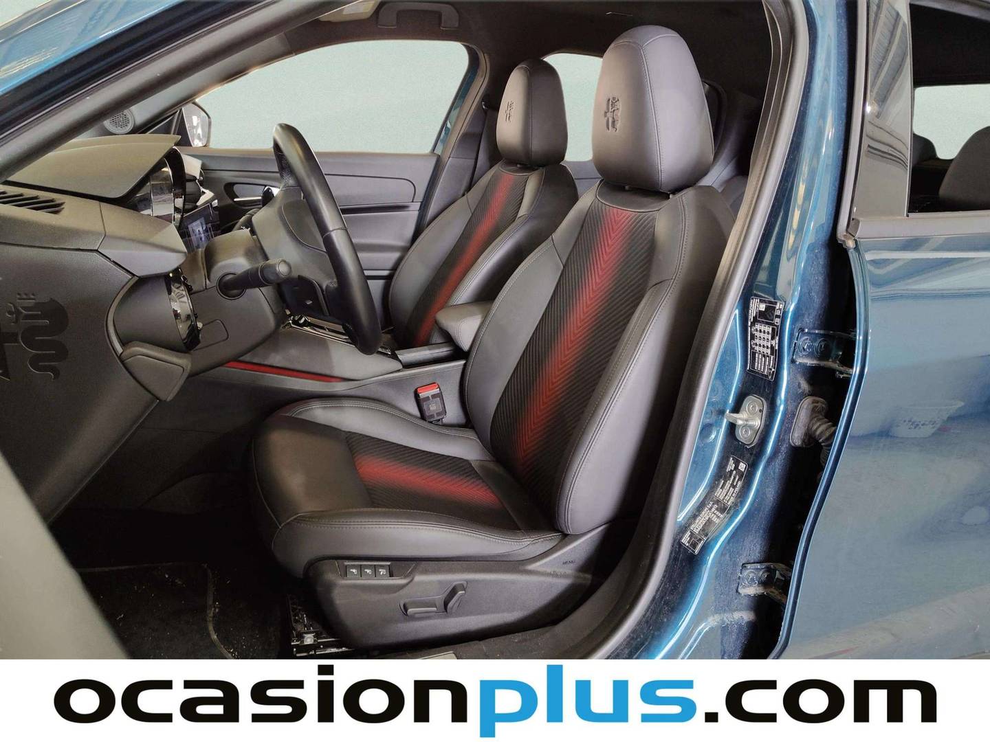 Alfa Romeo Junior Alfa Romeo Junior 1.2 Ibrida Speciale Auto (136 CV) seminuevo