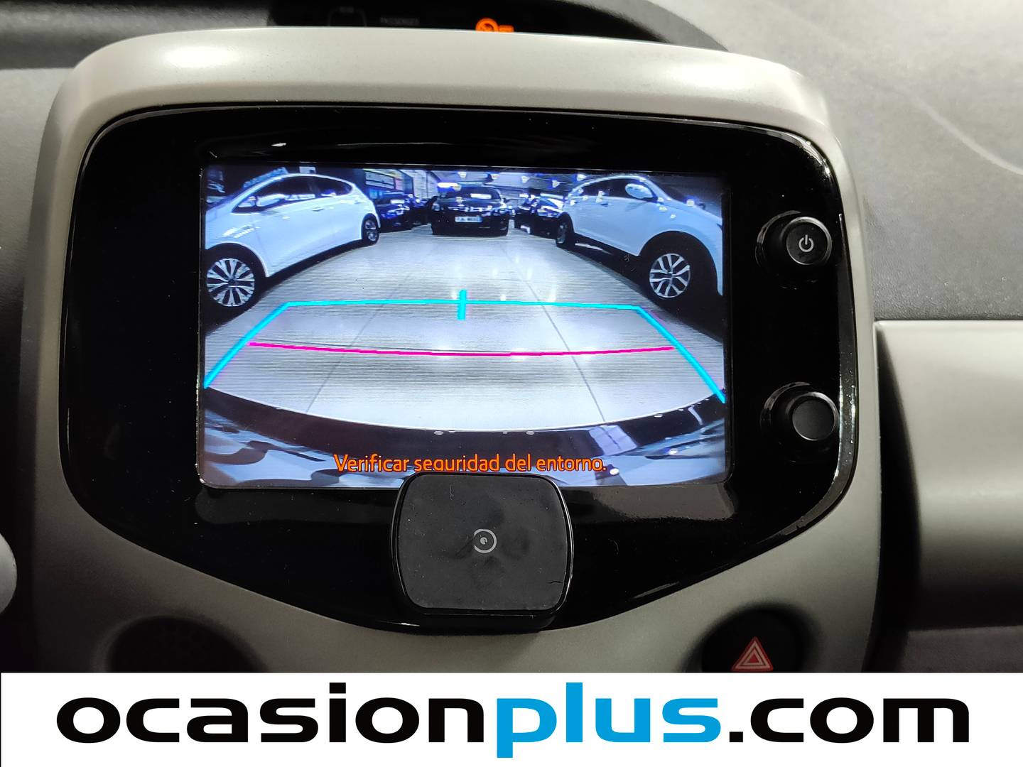 Extras y acabados del Toyota Aygo Toyota Aygo 1.0 70 X-Play  (69 CV)