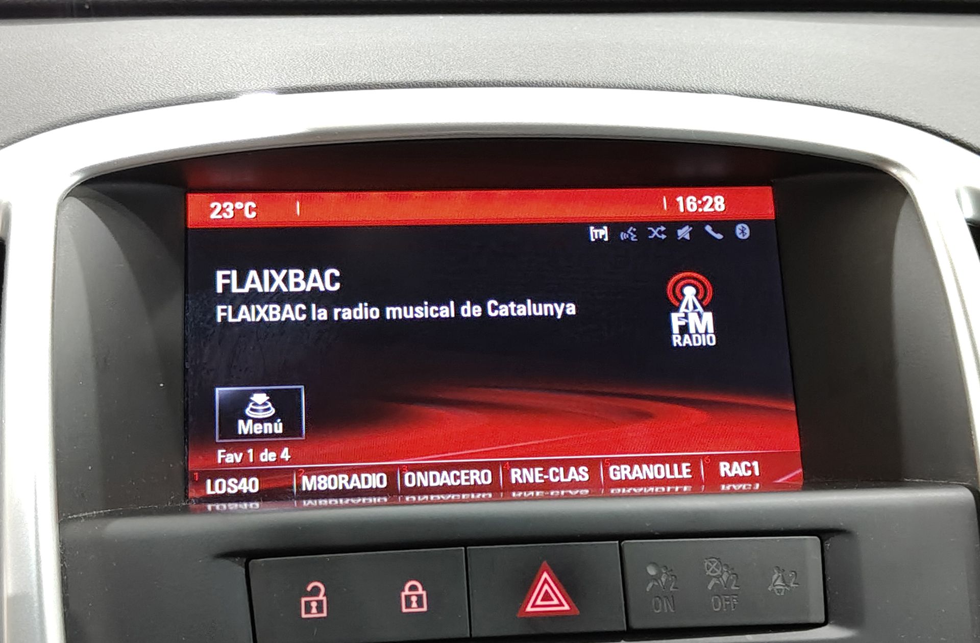 Opel Astra 2.0 CDTi Excellence - foto 30