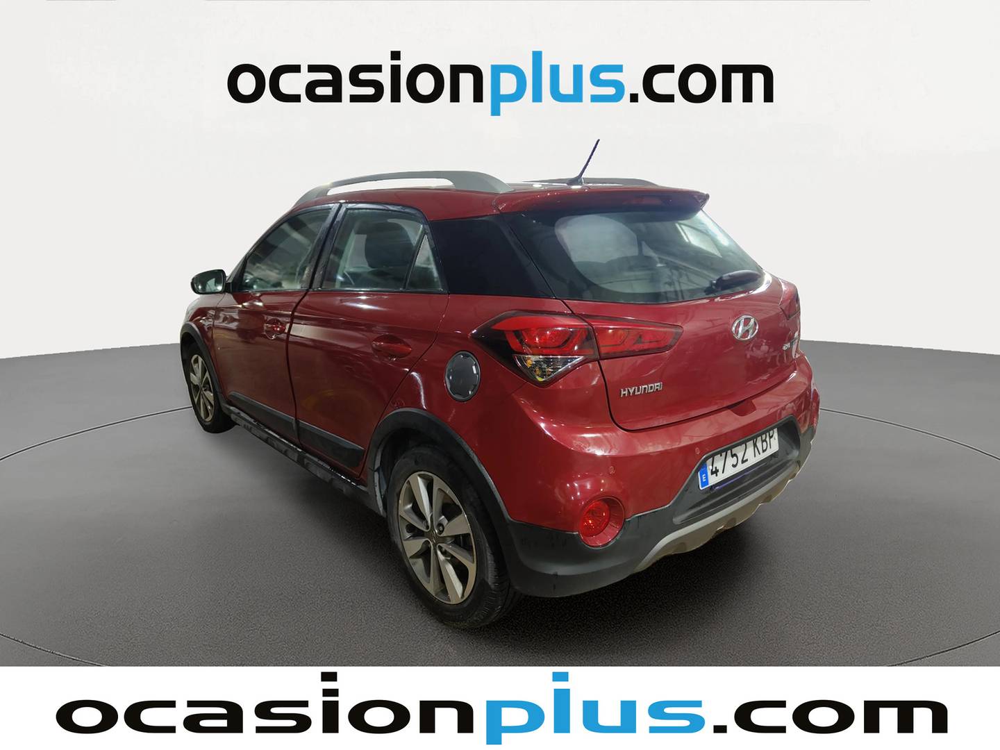 Foto trasera Hyundai i20 Active Hyundai i20 1.4 CRDI Klass (90 CV) derecha