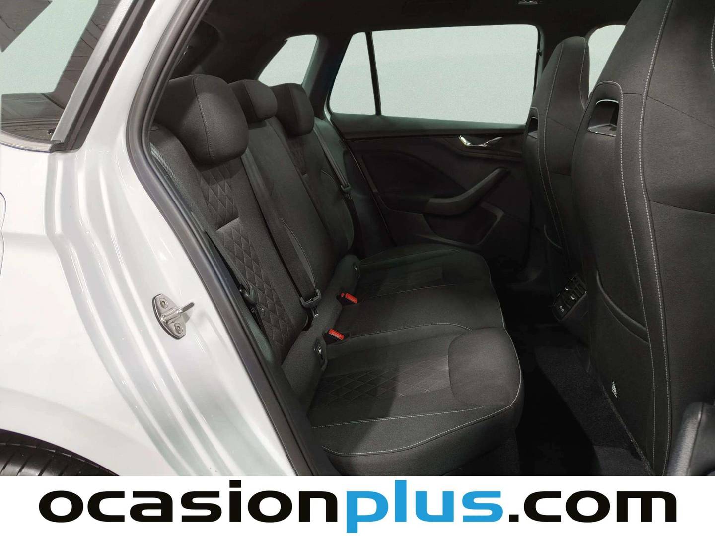 Skoda Kamiq Skoda Kamiq 1.0 TSI Sport(115 CV) gasolina