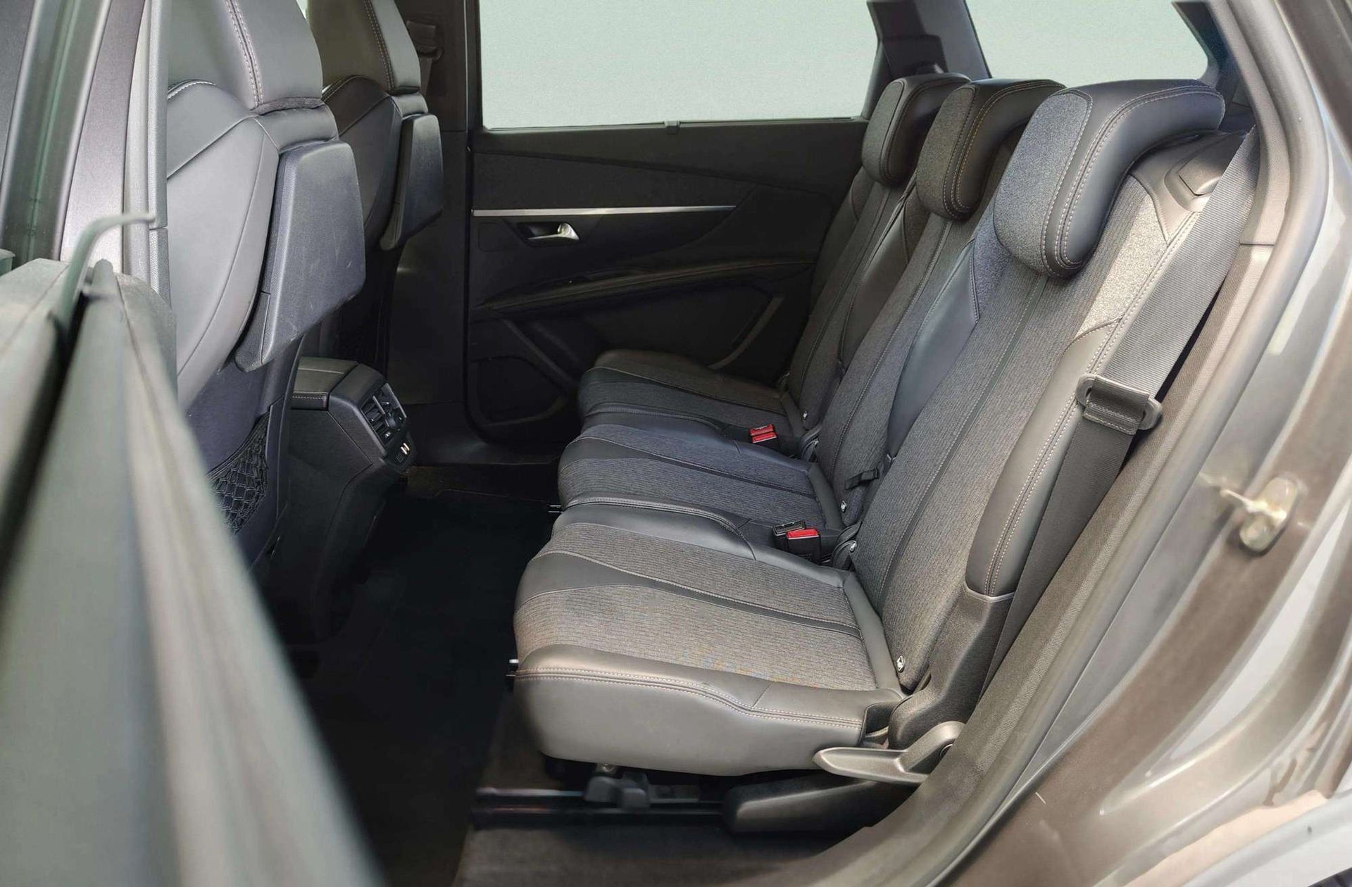 Peugeot 5008 1.6L THP GT Line EAT6 7 plazas - foto 16