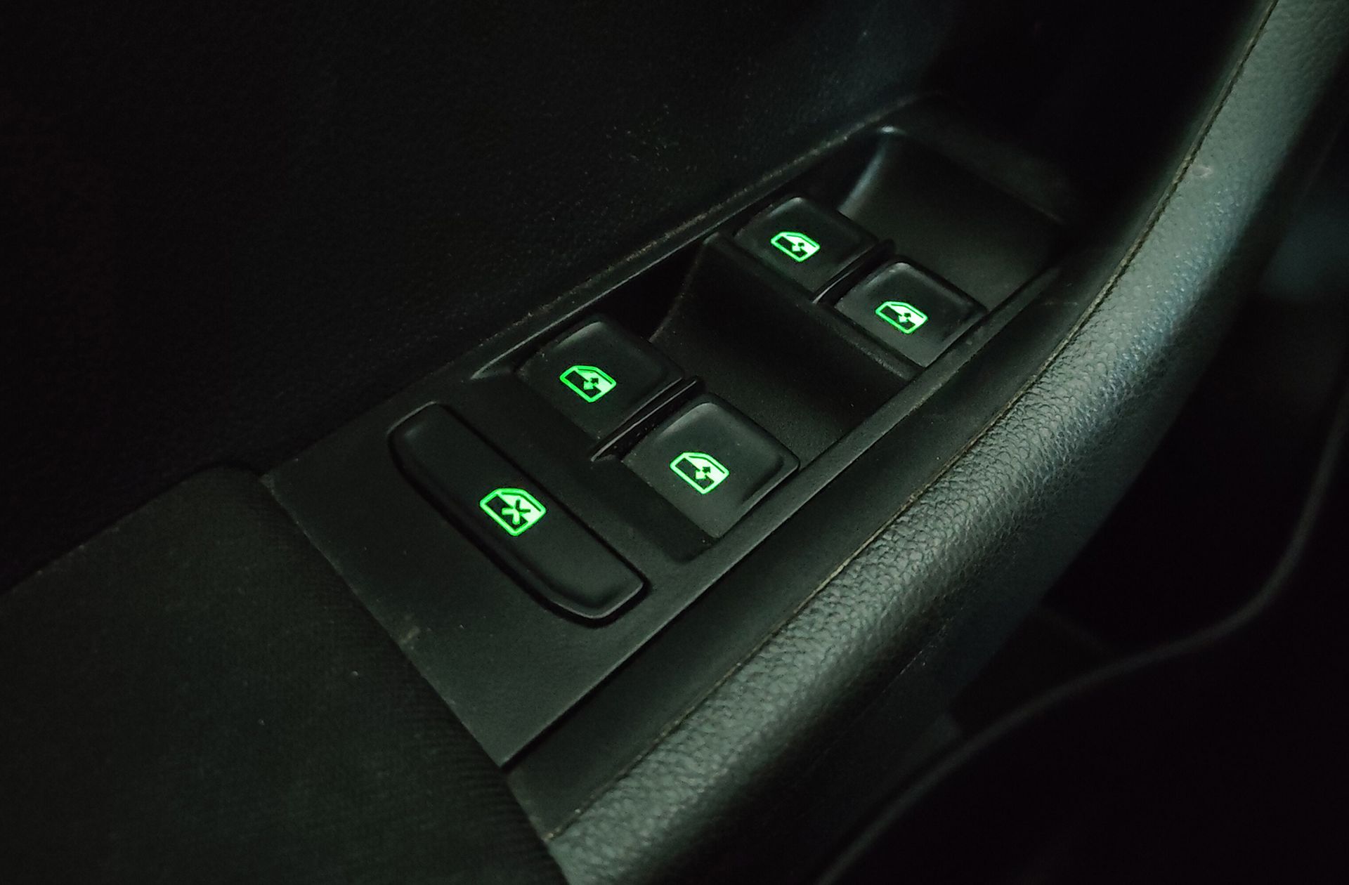 Škoda Fabia 1.2 TSI Like - foto 31