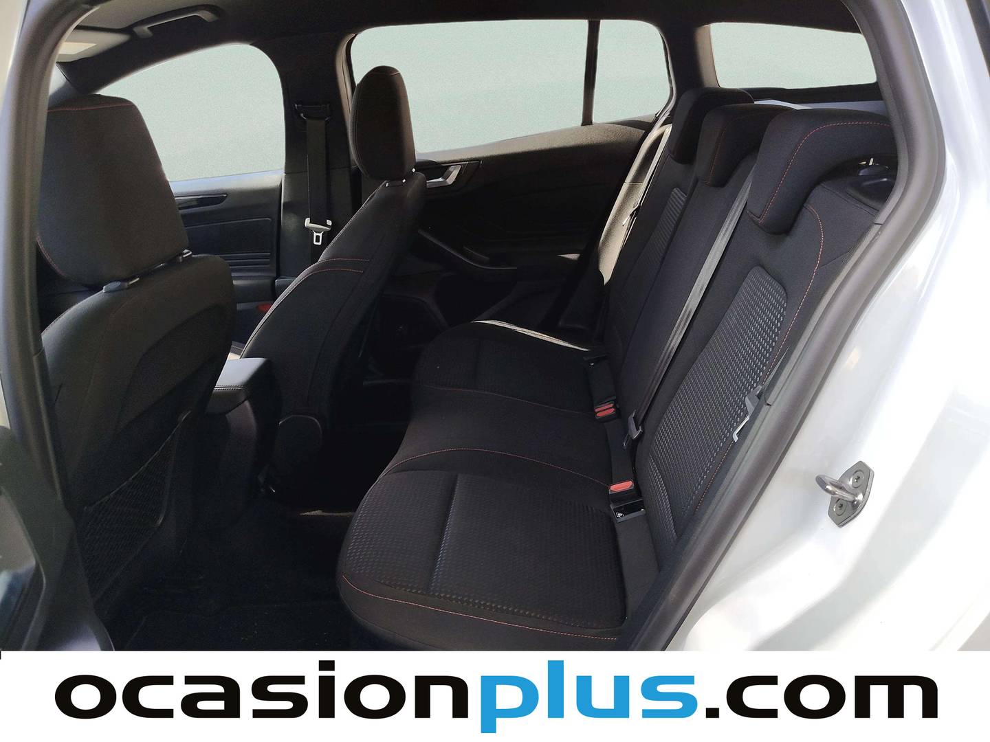 Foto asientos traseros Ford Focus Ford Focus 1.0 Ecoboost MHEV ST-Line (155 CV)