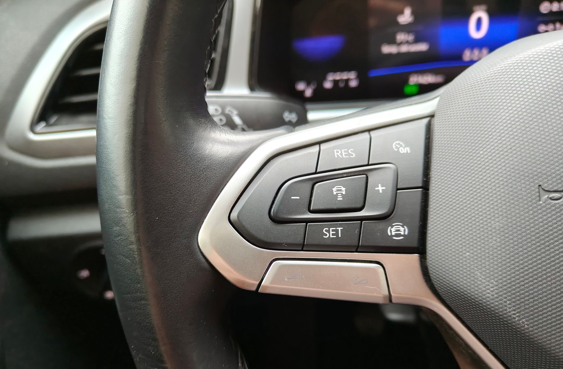 Volkswagen T-Roc Life 1.0 TSI - foto 23