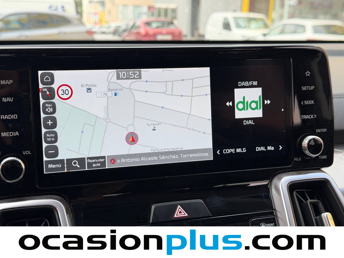 Extras y acabados del KIA Sorento KIA Sorento 1.6 T-GDi HEV Drive 4x2 (230 CV) 7 Plazas