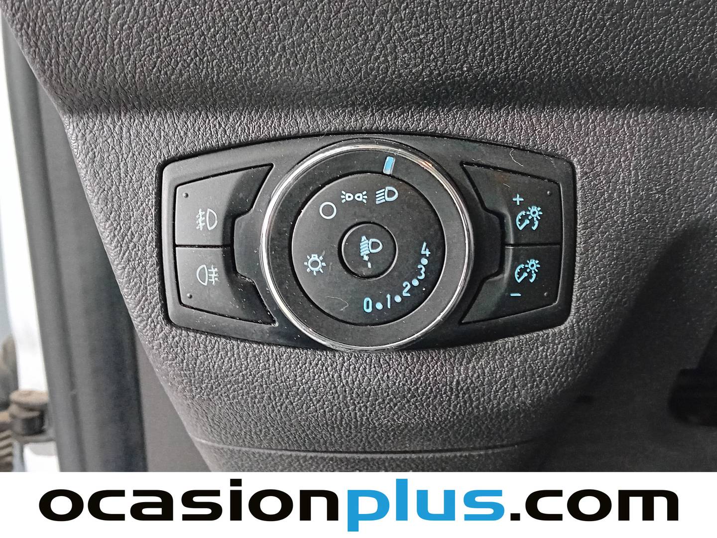 Extras y acabados del Ford Tourneo Courier Ford Tourneo Courier 1.0 EcoBoost Ambiente (100 CV)