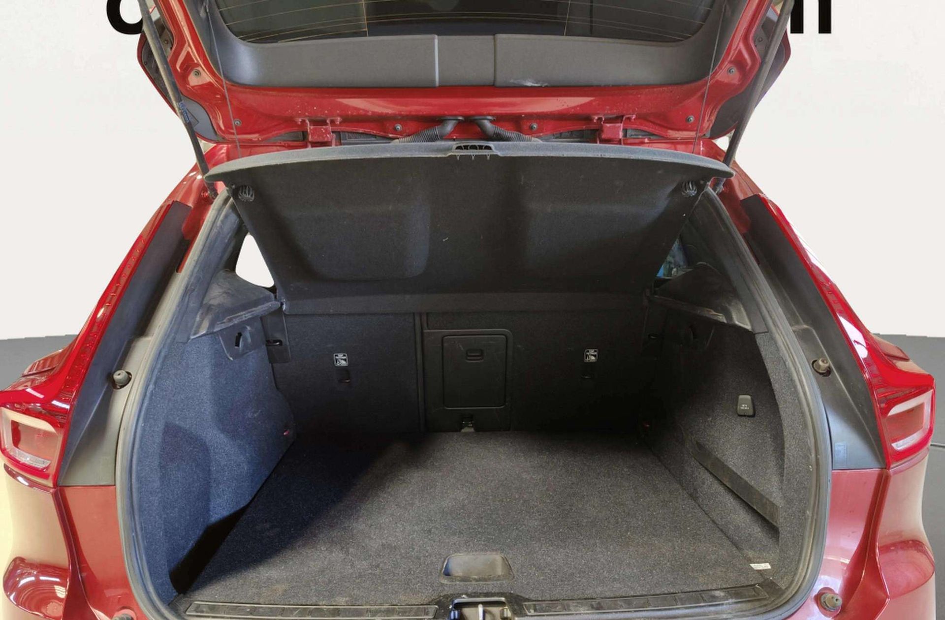 Volvo XC40 D3 Momentum - foto 17