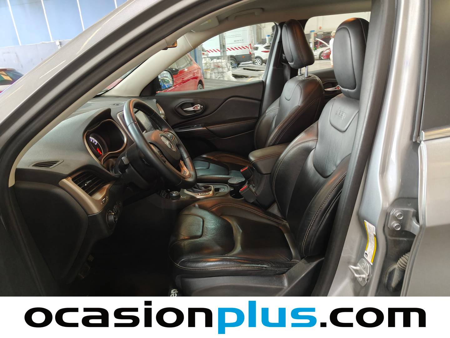 Foto asientos delanteros Jeep Cherokee Jeep Cherokee 2.2 CRD Longitude Auto 4x4 AD I (185 CV)