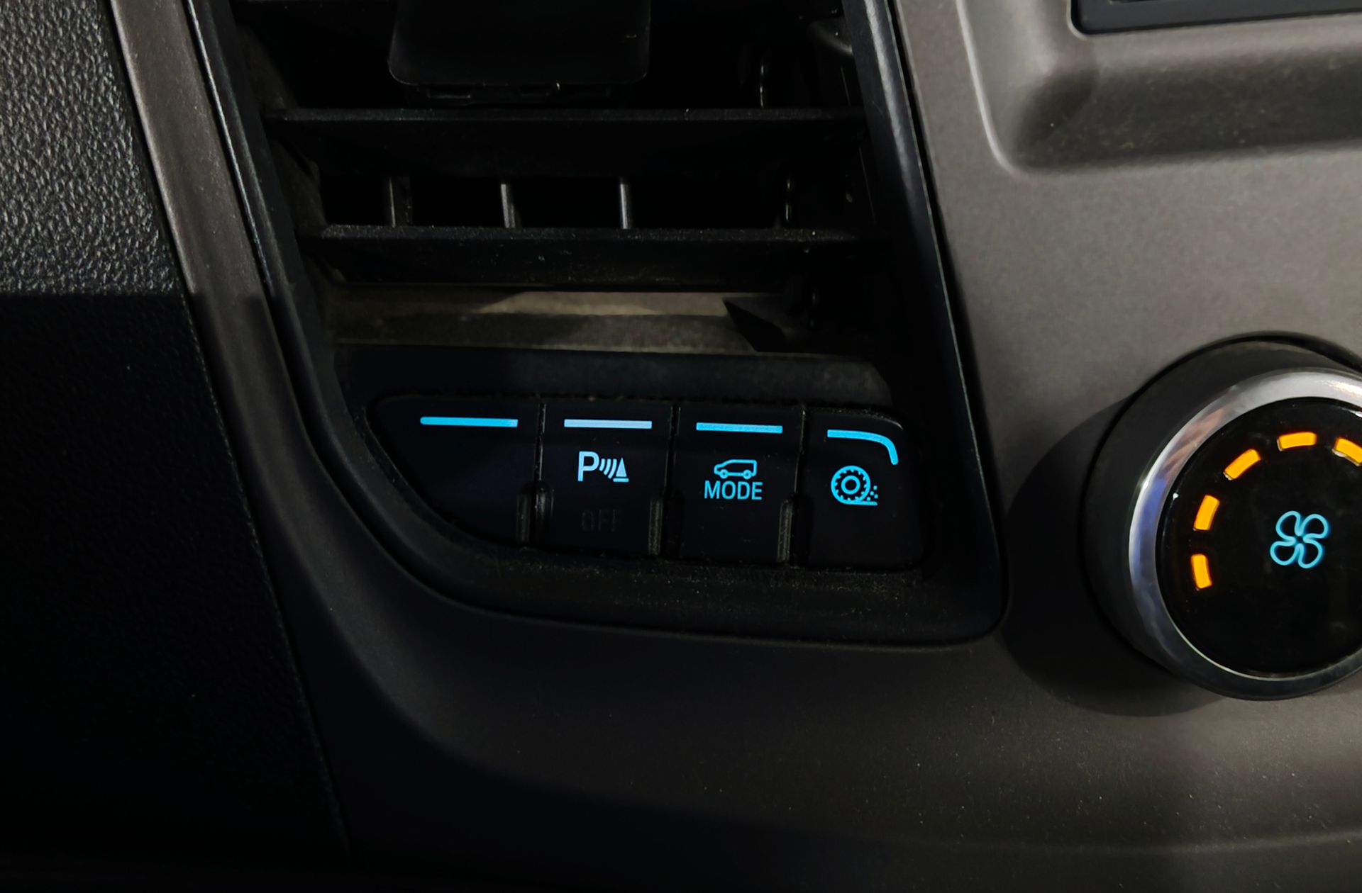 Ford Transit Furgon 350 L3H2 Trend - foto 7