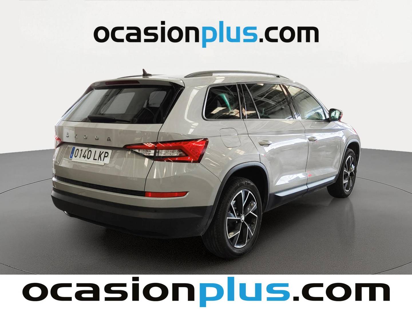 Foto trasera Skoda Kodiaq Skoda Kodiaq 1.5 TSI Ambition 4x2 DSG (150 CV) derecha
