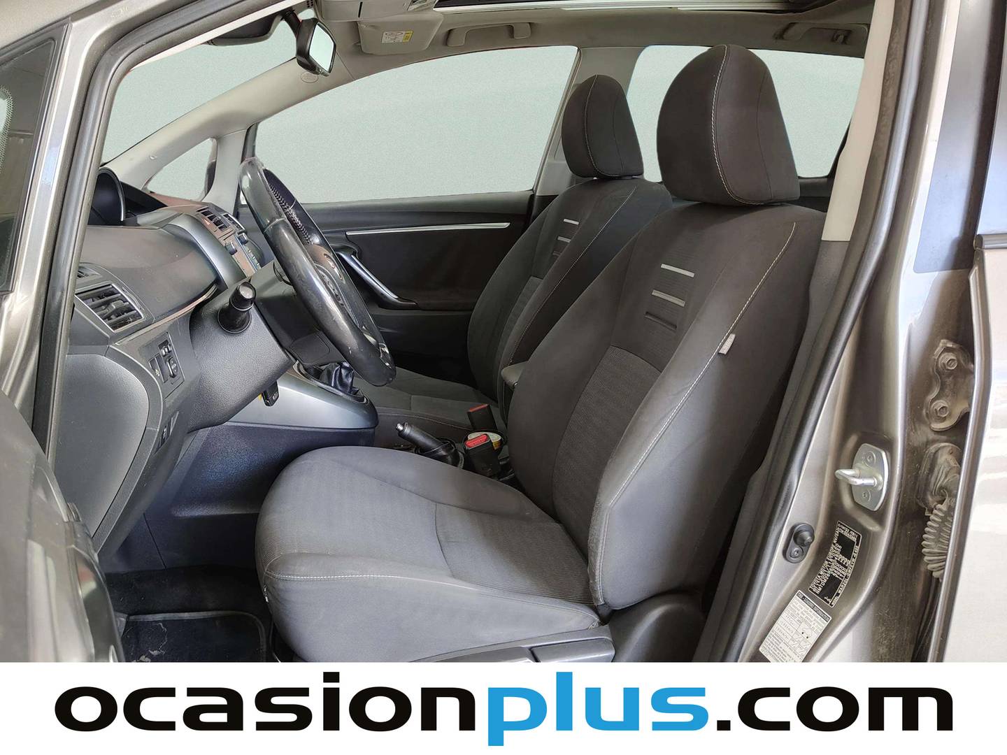 Foto asientos delanteros Toyota Verso Toyota Verso 115D Advance (112 CV) 7 Plazas