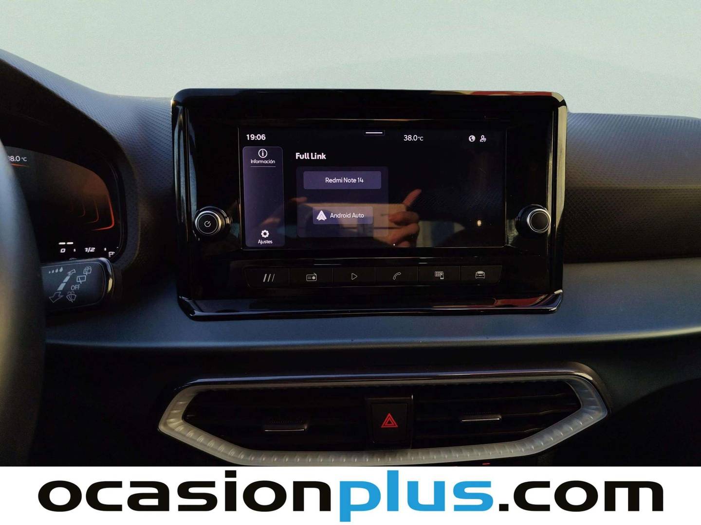 Extras y acabados del Seat Arona Seat Arona 1.0 TSI S&S Xperience (115 CV)