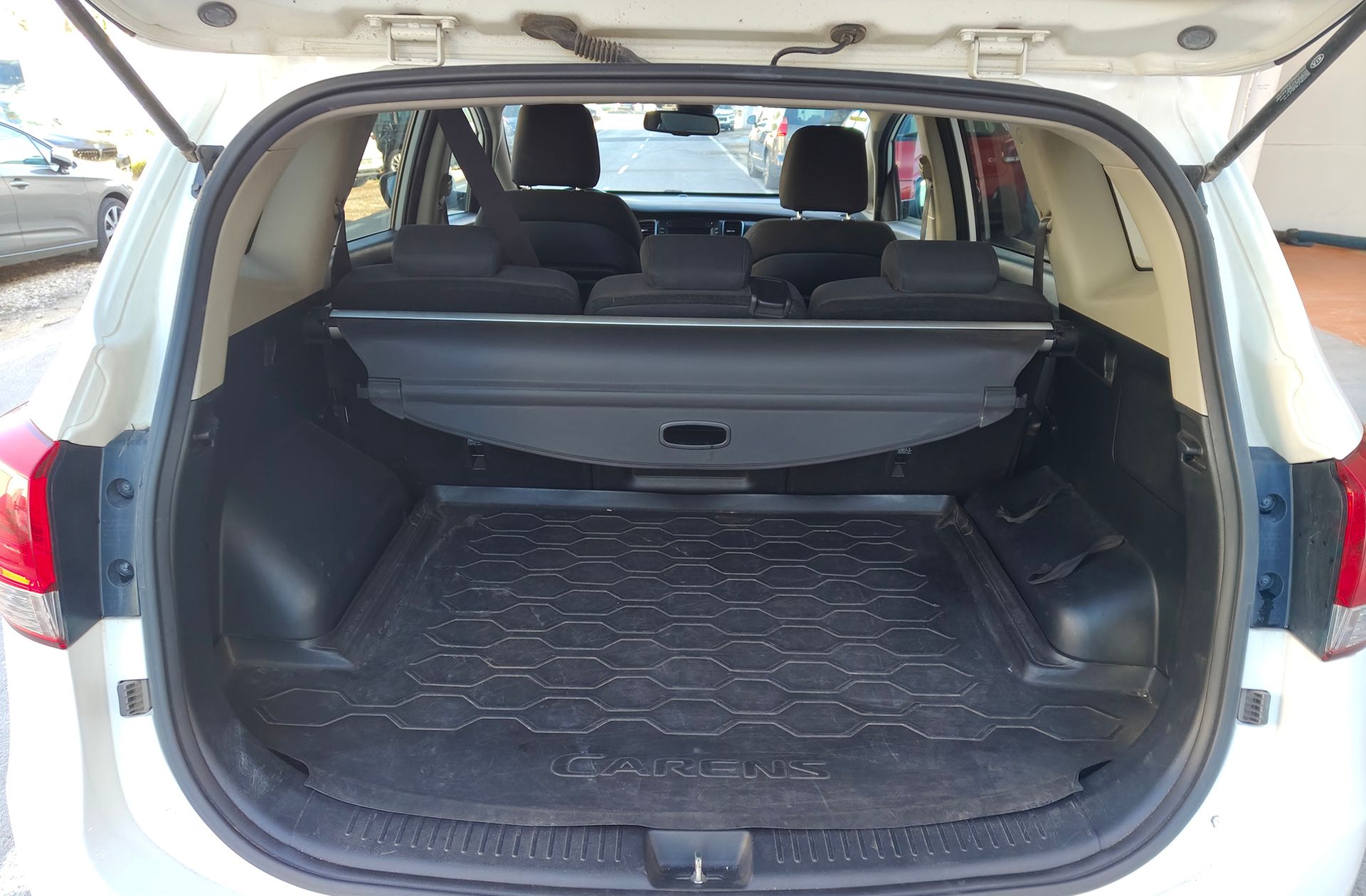 Kia Carens 1.6 GDi Eco-Dynamic x-Tech - foto 15
