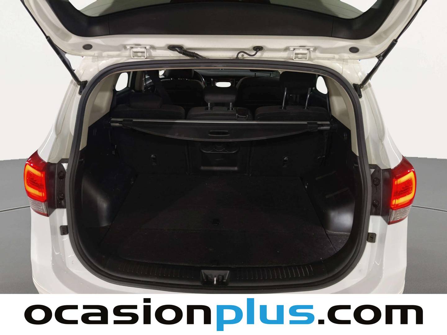 Fotos maletero KIA Carens KIA Carens 1.7 CRDi VGT Eco-Dynam x-Tech (115 CV)