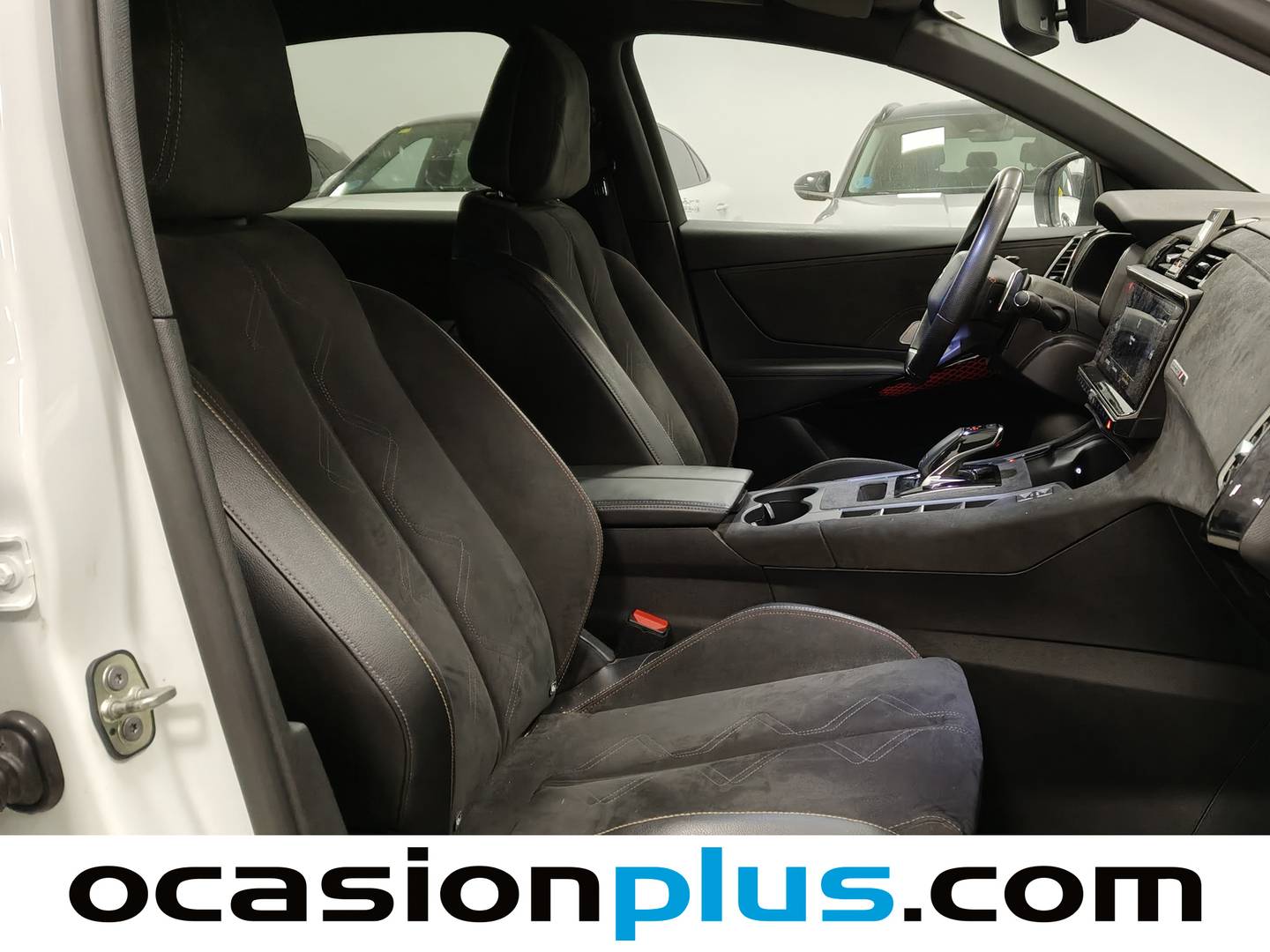 Foto DS DS 7 Crossback DS DS7 Crossback PureTech 225 Performance Line Auto (225 CV)