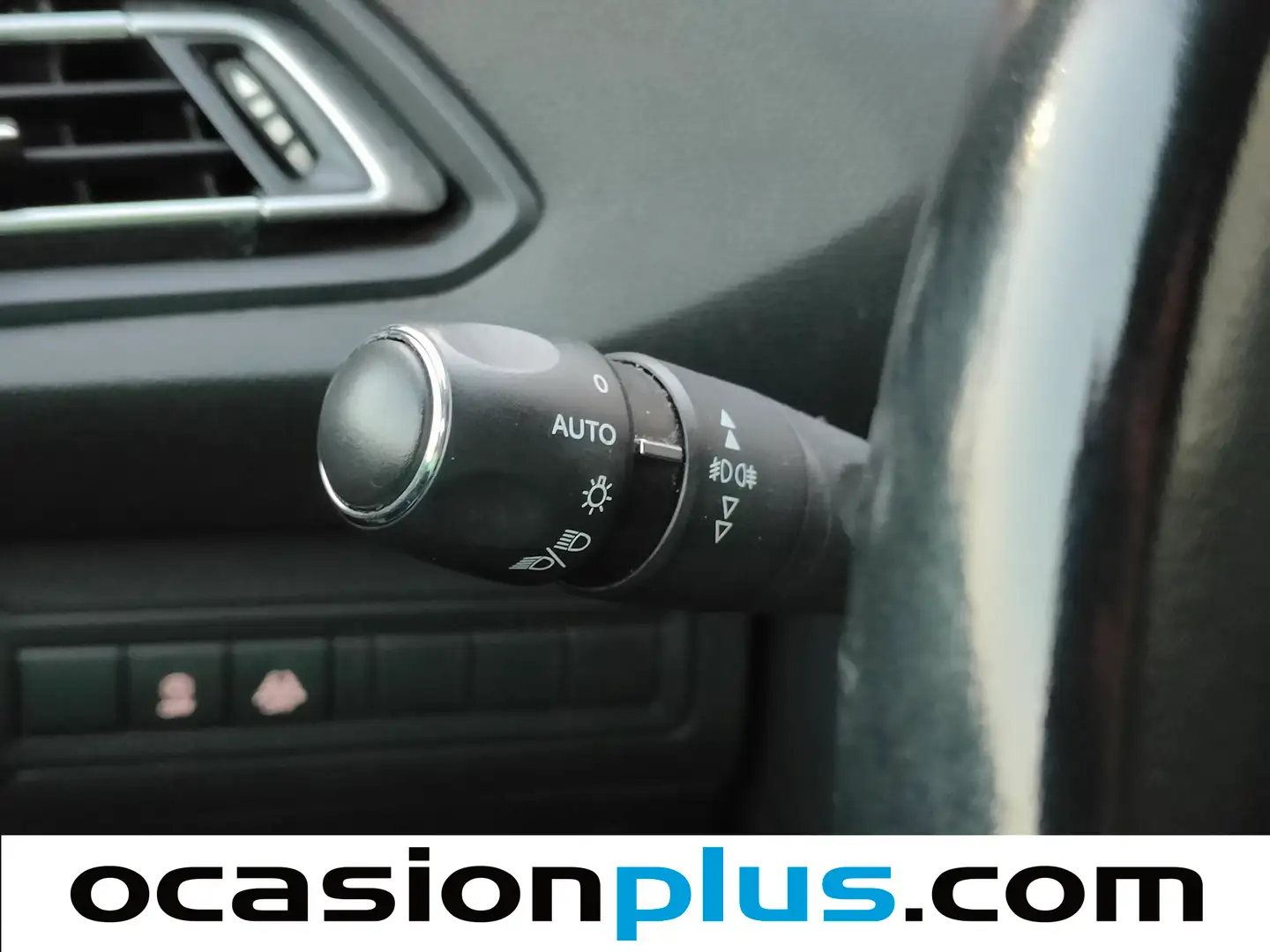 Foto Peugeot 308 Peugeot 308 PureTech 130 S&S Style (130 CV)