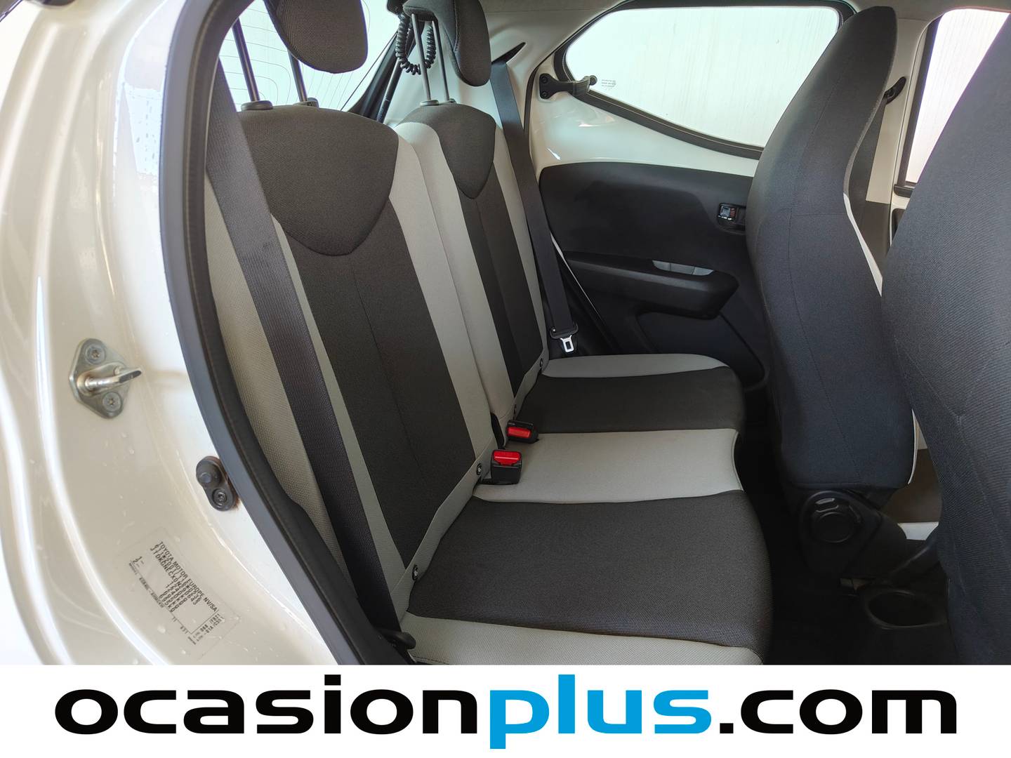 Toyota Aygo Toyota Aygo 1.0 70 x-play (69 CV) al mejor precio