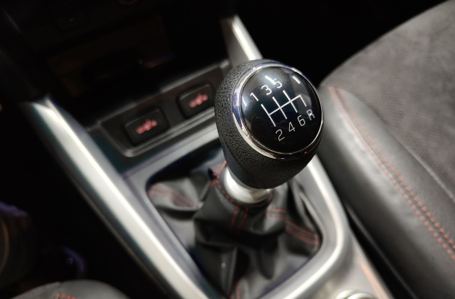 Suzuki Vitara 1.4 Turbo GLX 4WD - foto 5
