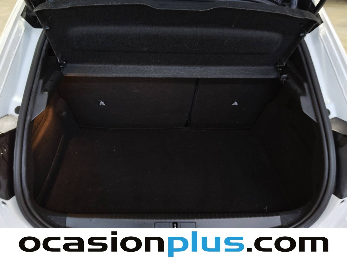 Foto Peugeot 208 Peugeot 208 BlueHDi 100 GT Line (100 CV)