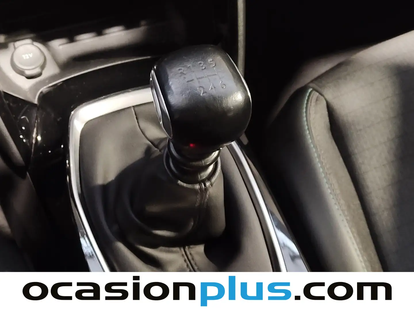 Foto Peugeot 2008 Peugeot 2008 PureTech 130 S&S Allure Pack (130 CV)