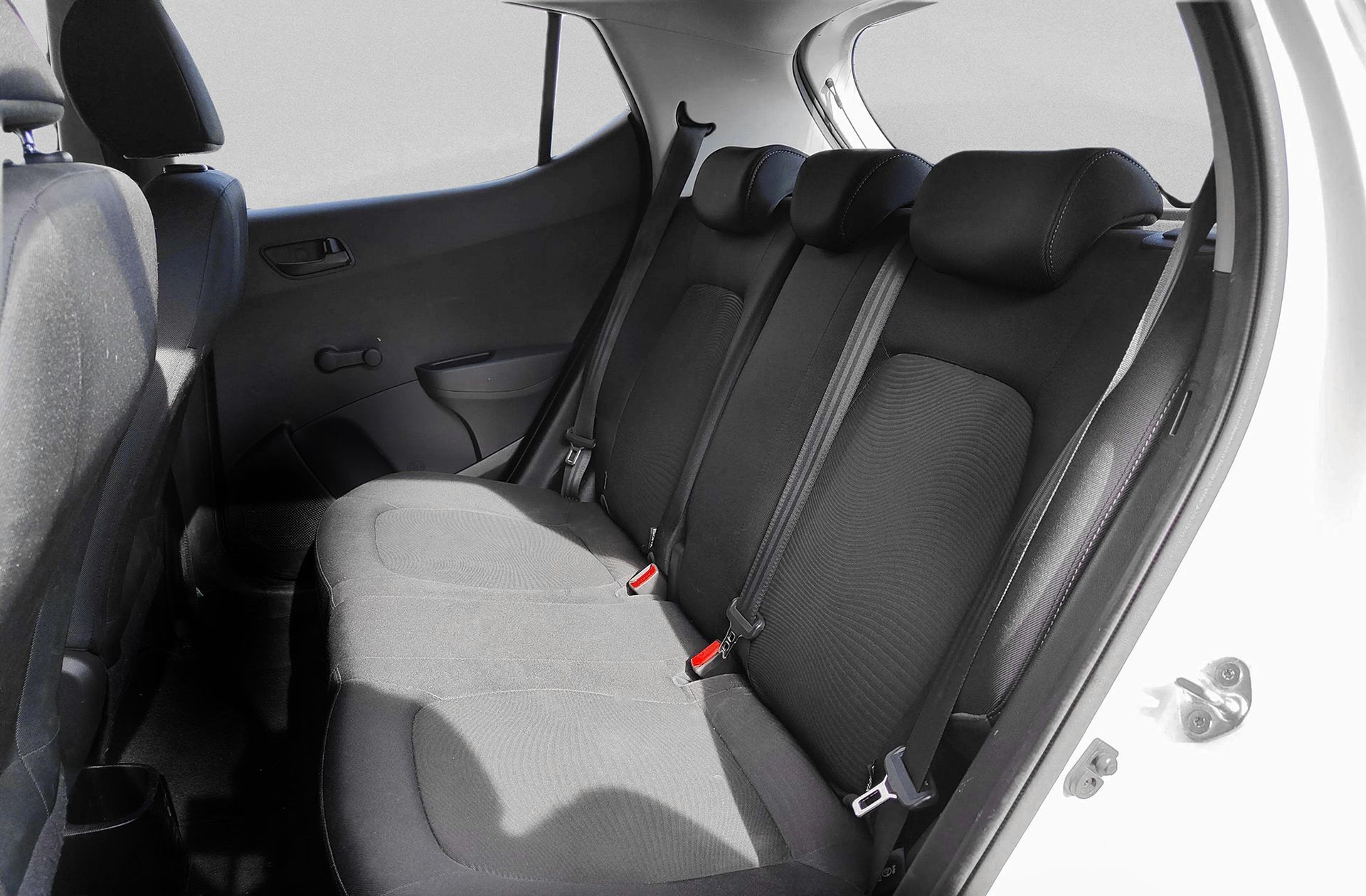Hyundai i10 1.0 Klass - foto 9