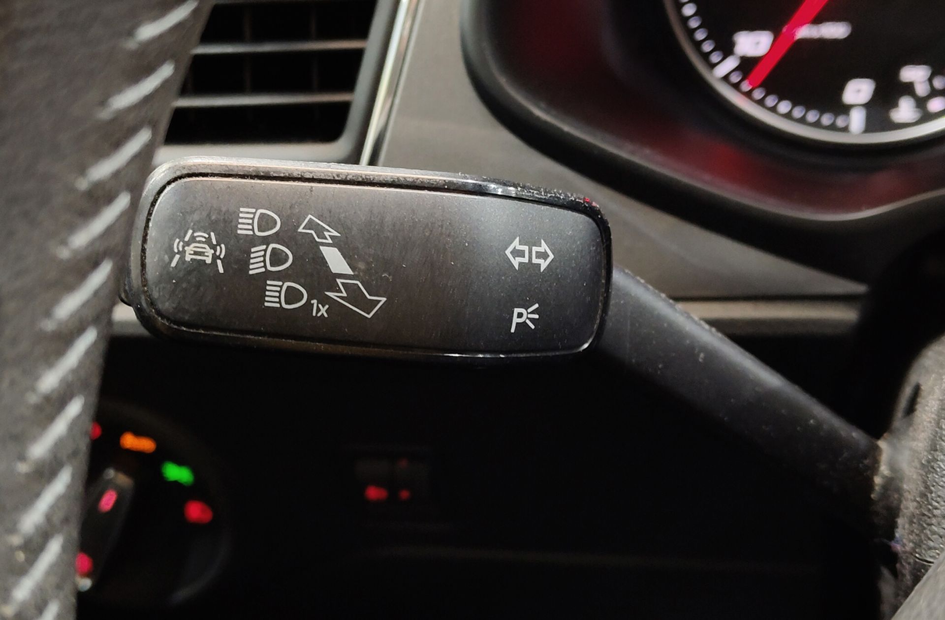 SEAT León 1.6 TDI Style Connect - foto 27