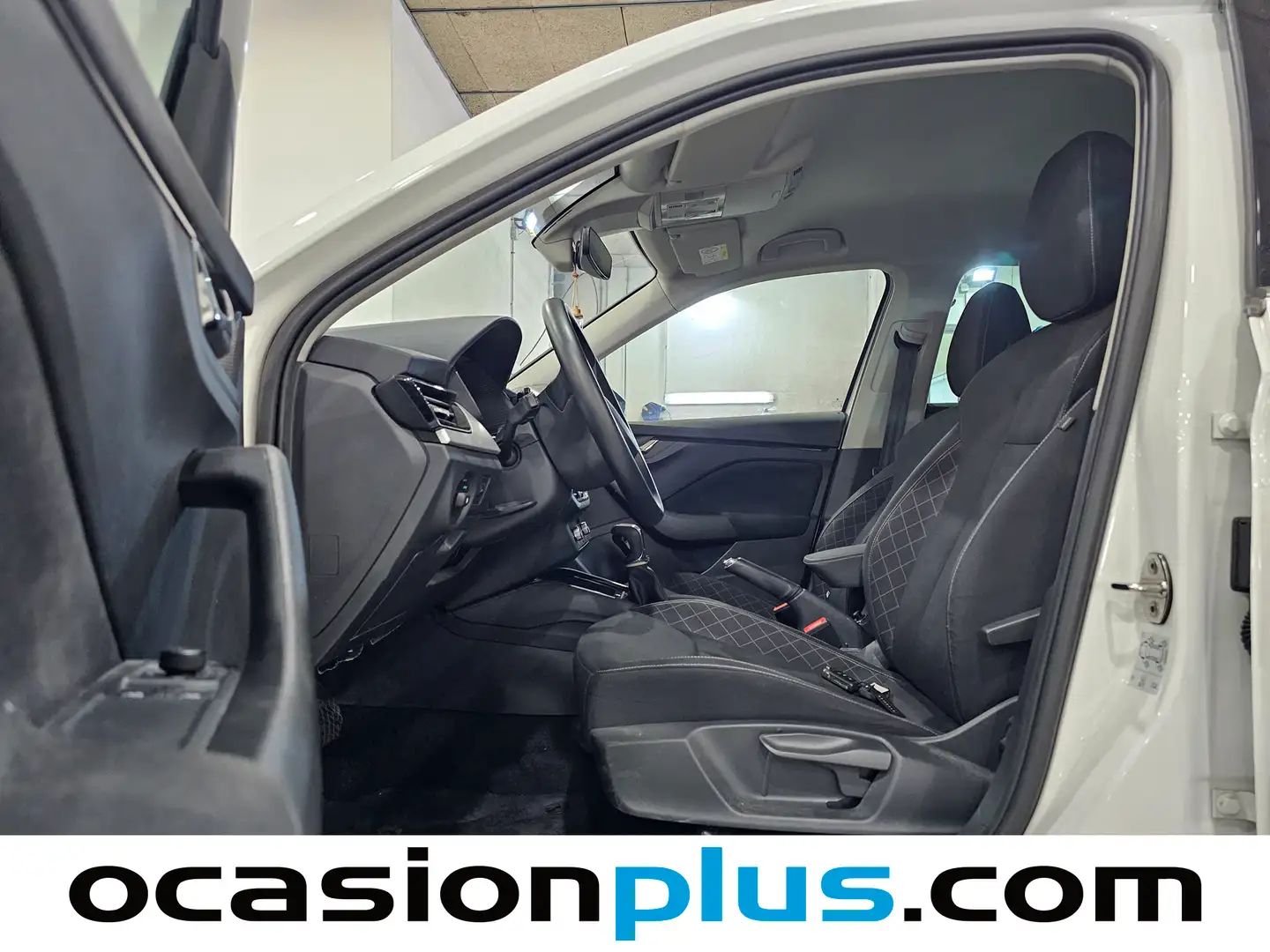 Foto Skoda Kamiq Skoda Kamiq 1.0 TSI Emotion DSG (110 CV)