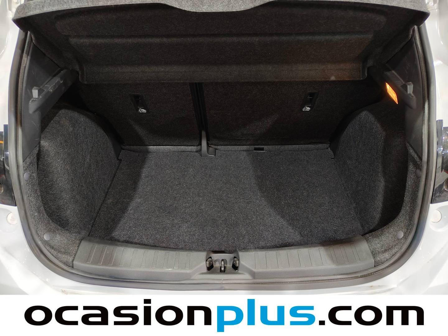 Fotos maletero Nissan Micra Nissan Micra IG-T Visia (92 CV)
