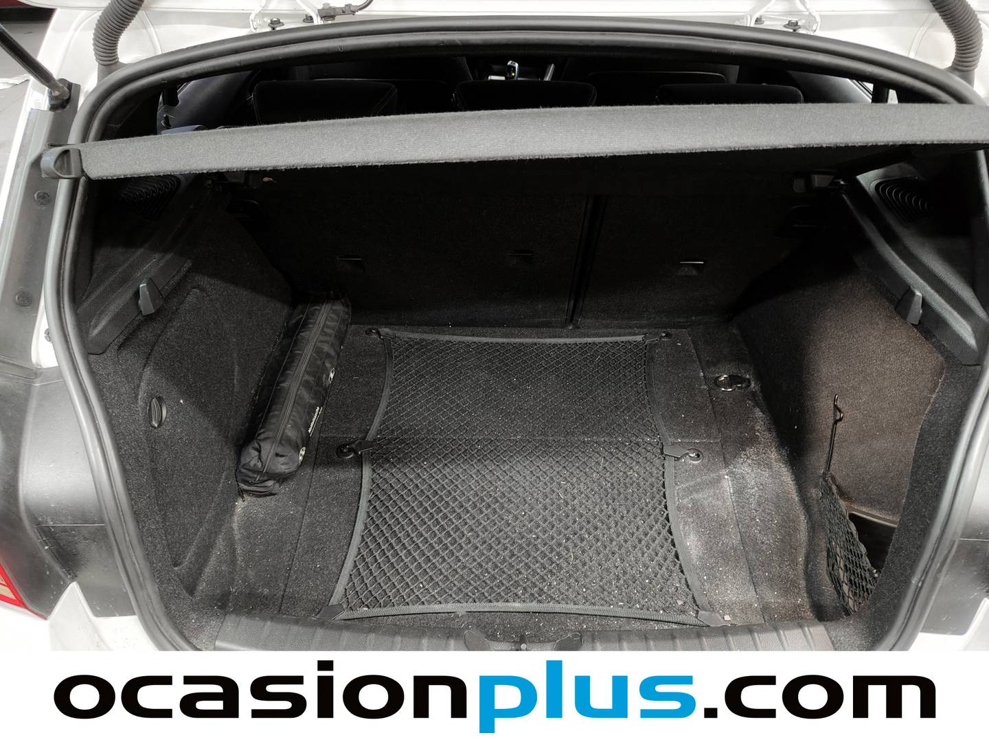 Fotos maletero BMW Serie 1 BMW Serie 1 120i Pack M (184 CV)