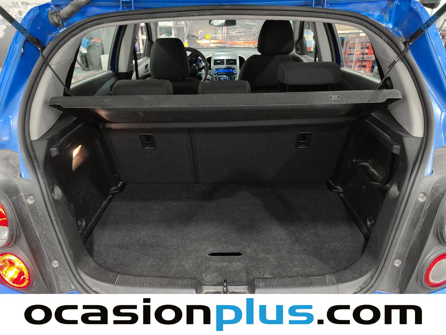 Fotos maletero Chevrolet Aveo Chevrolet Aveo 1.3 LT (75 CV)