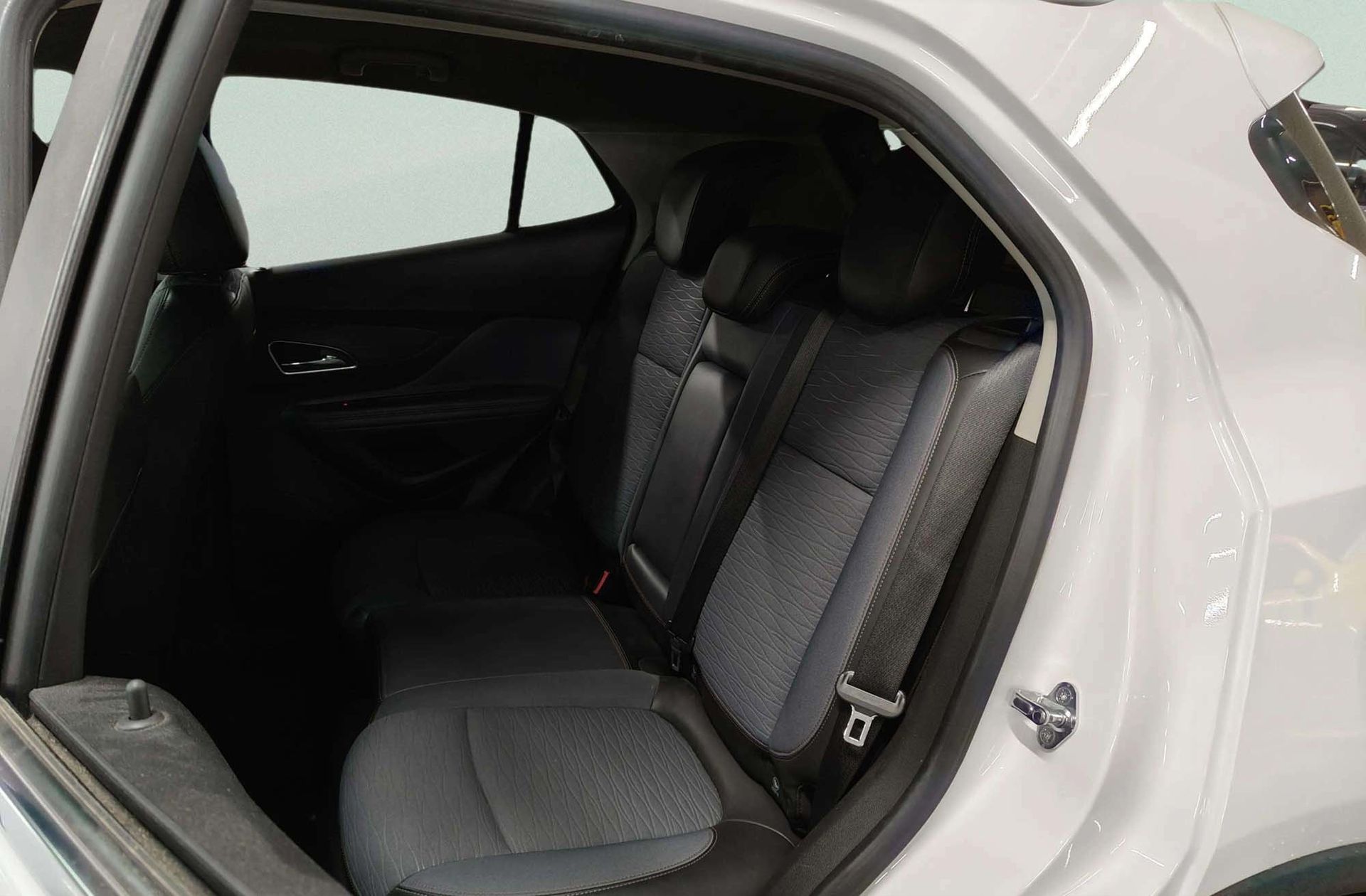 Opel Mokka 1.7 CDTi Excellence 4x2 - foto 13