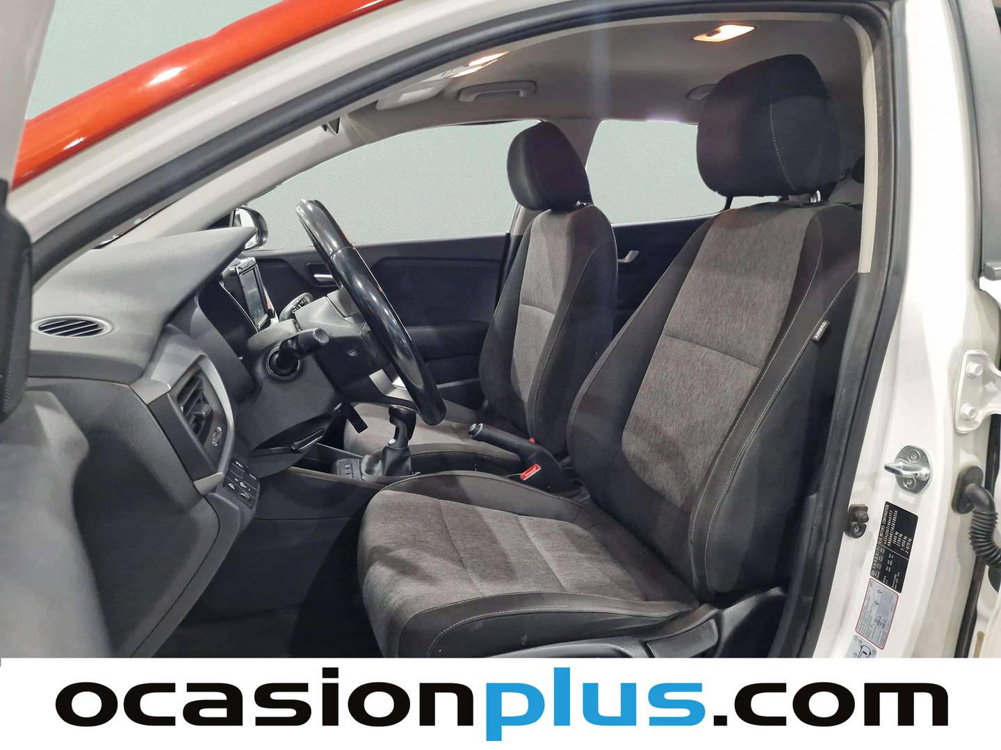 Foto asientos delanteros KIA Stonic KIA Stonic 1.0 T-GDi Eco-Dynamic Concept (120 CV)